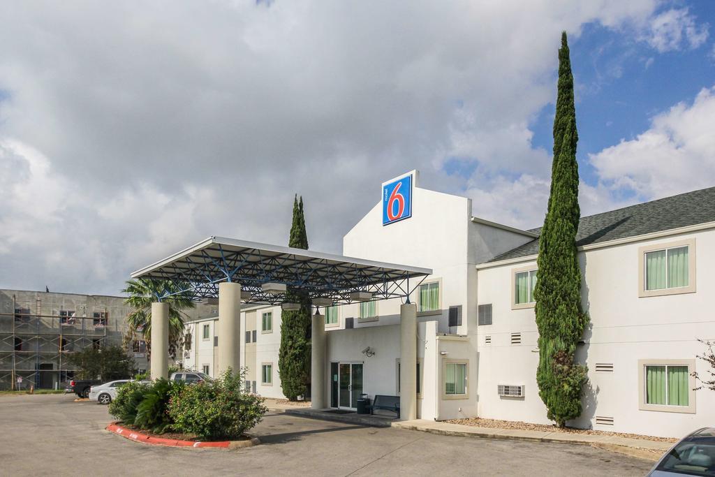 Motel 6 New Braunfels Esterno foto