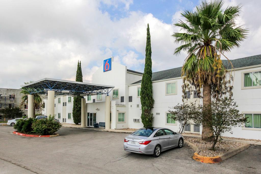 Motel 6 New Braunfels Esterno foto